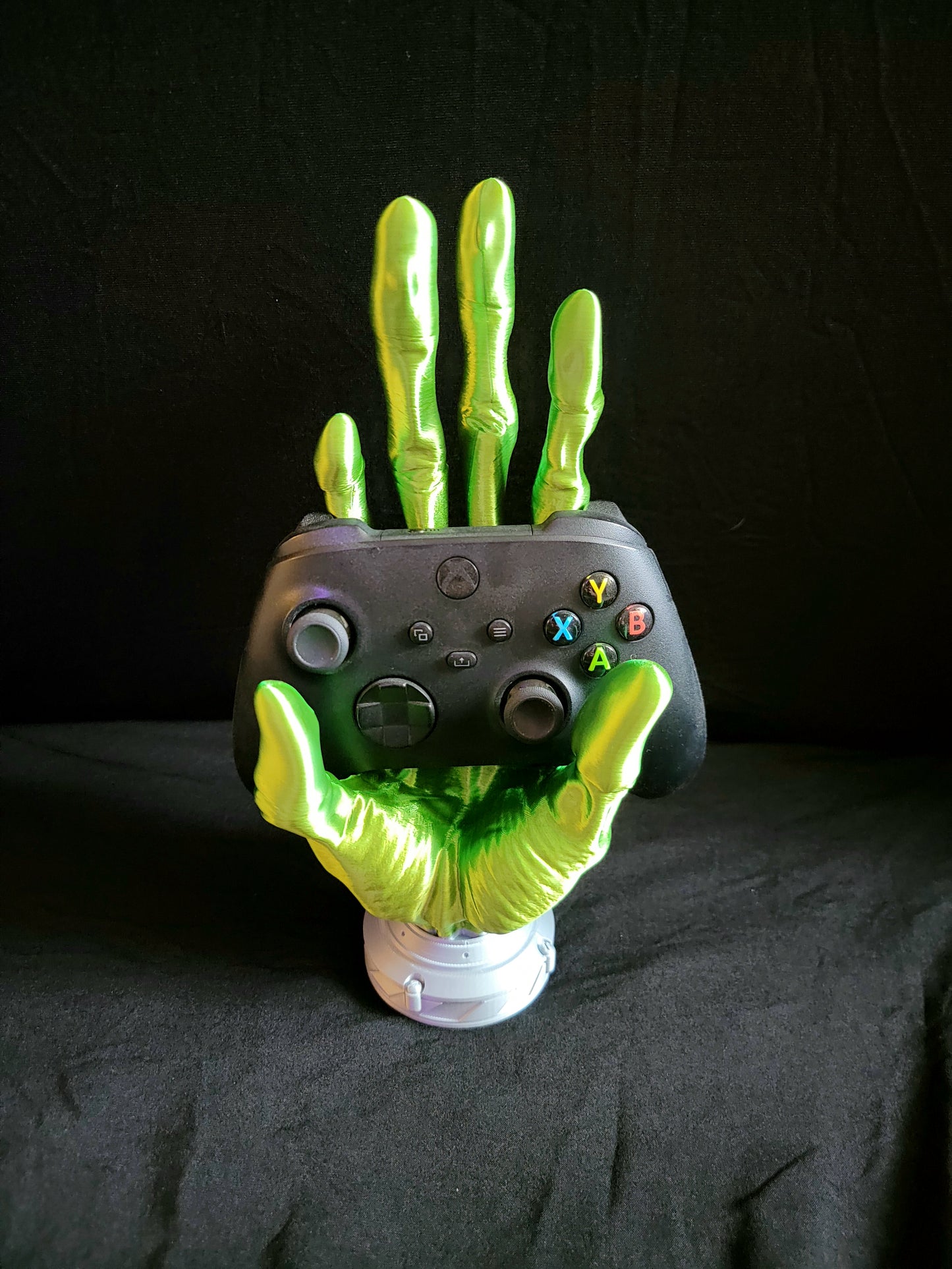 Alien hand controller holder